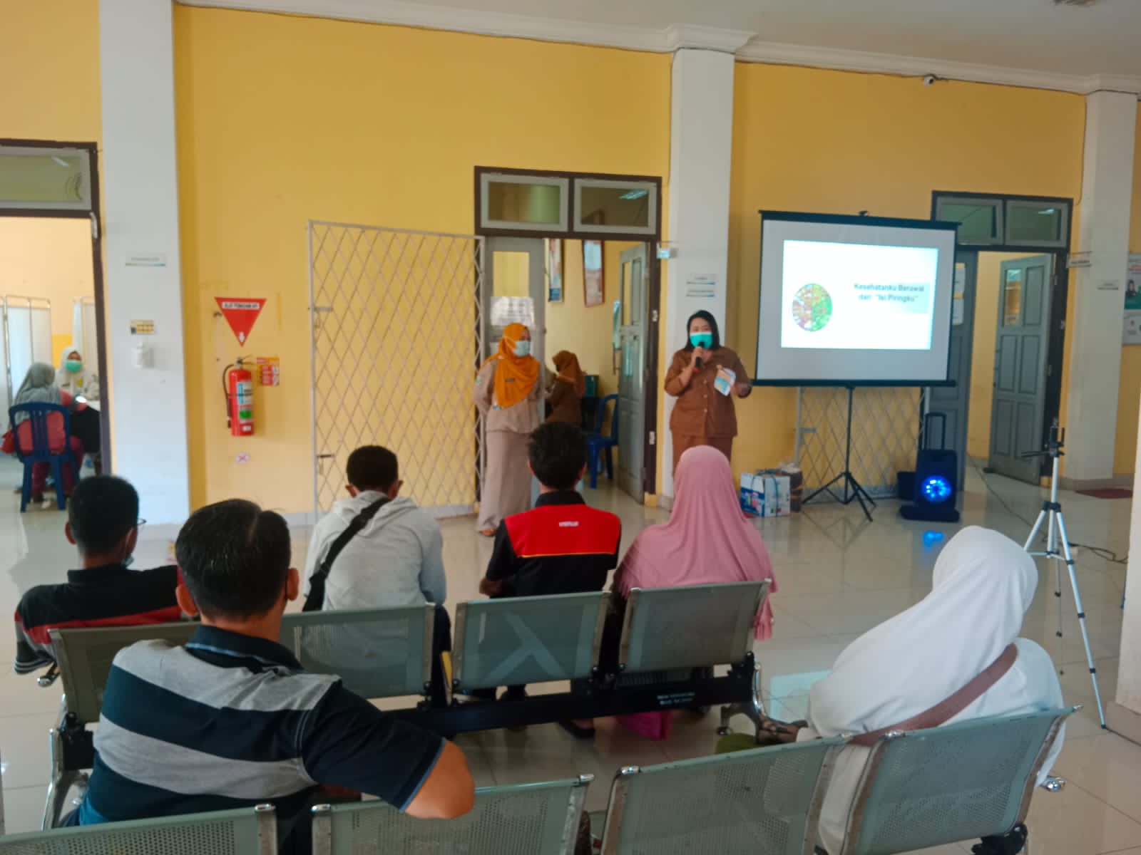 Meningkatkan Kolaborasi Unit PKRS Instalasi Gizi dan Bidang Pelayanan di Poliklinik Rumah Sakit pada 13 Maret 2033