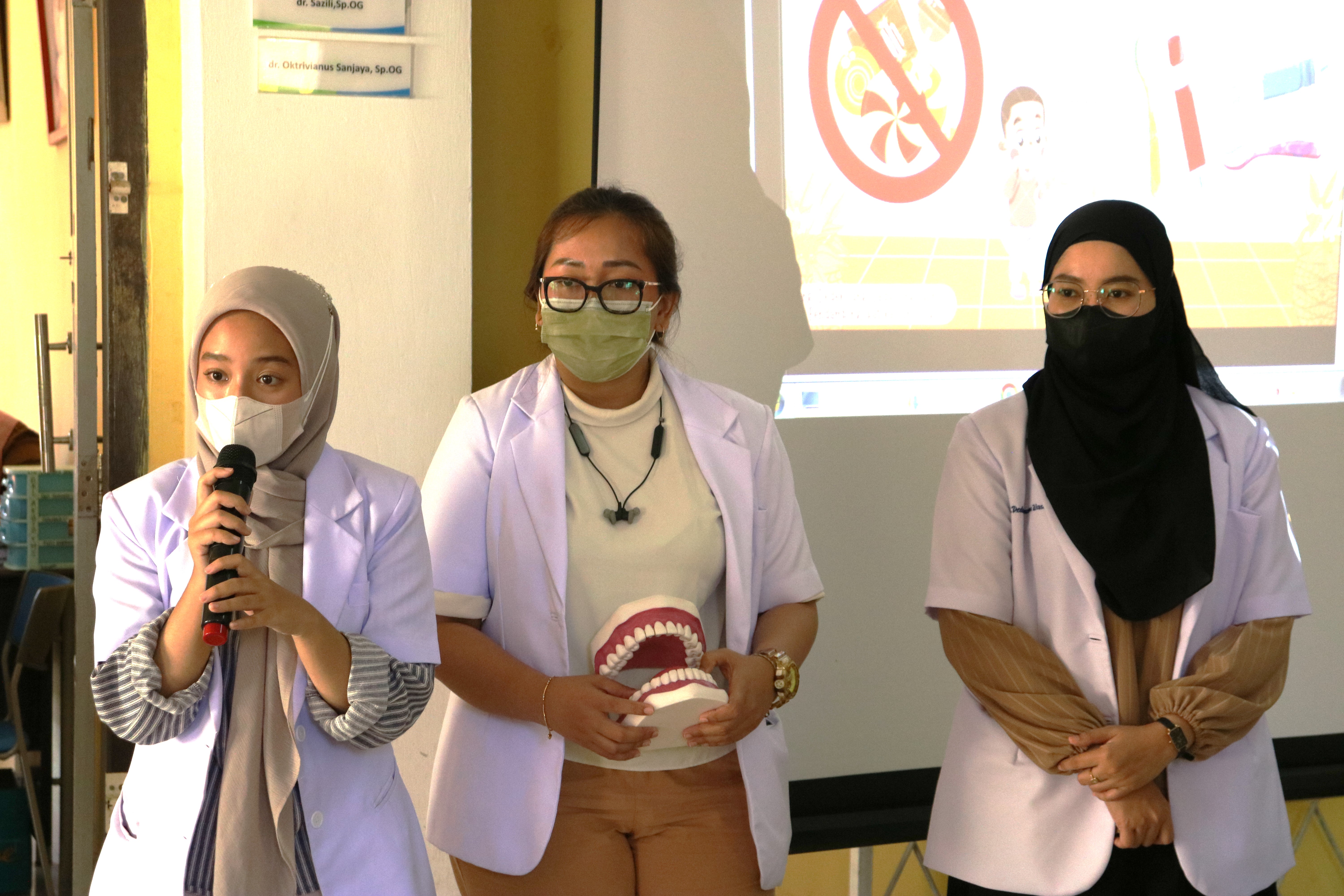 Sehari Penuh Kesehatan Gigi: Sorotan Kegiatan Konseling di Poliklinik Rumah Sakit