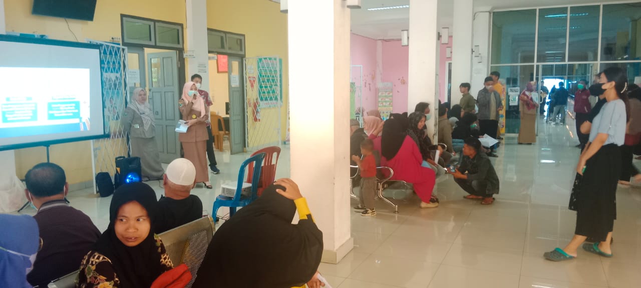 Penyuluhan Beyond Use Date dan Kesehatan Gigi-Mulut: Pencerahan Kesehatan di Poliklinik RSUD Kepahiang